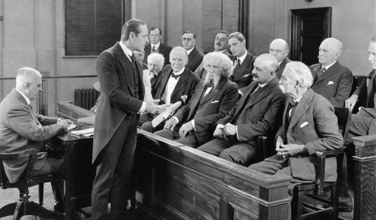 lawyer talking to jury